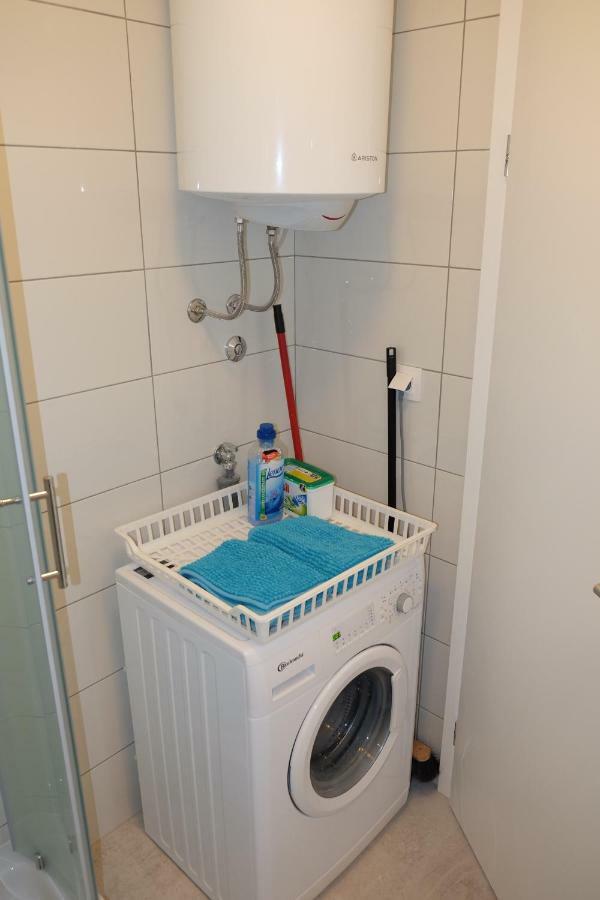 Teslina Apartments Пула Екстериор снимка